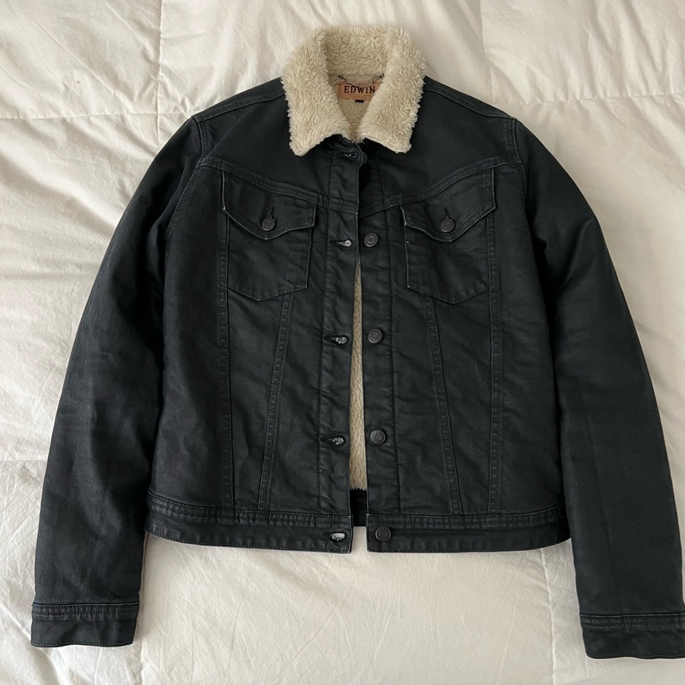 EDWIN Japanese denim women’s sherpa size medium